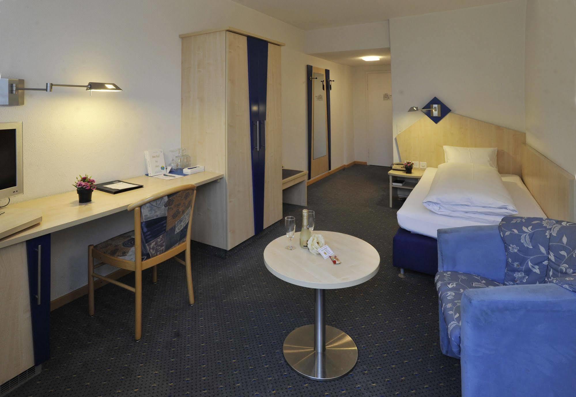 Hotel Blumenstein Self-Check In Frauenfeld Kültér fotó